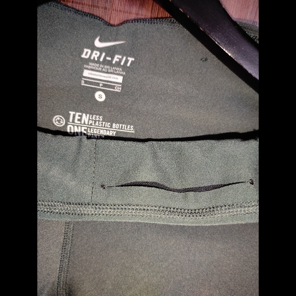 NIKE Wide legged tights - Picture 3 of 10